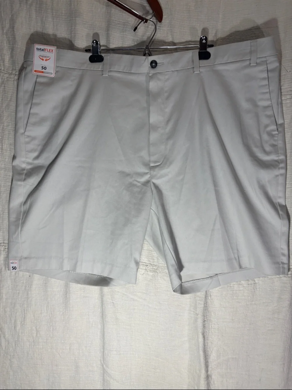 Roundtree & Yorke Men's Light Gray Flat Front Shorts NWT Size 50 Big&Tall